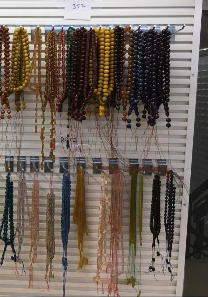 Alüminyum Lambri ile sergileme alanı uygulaması