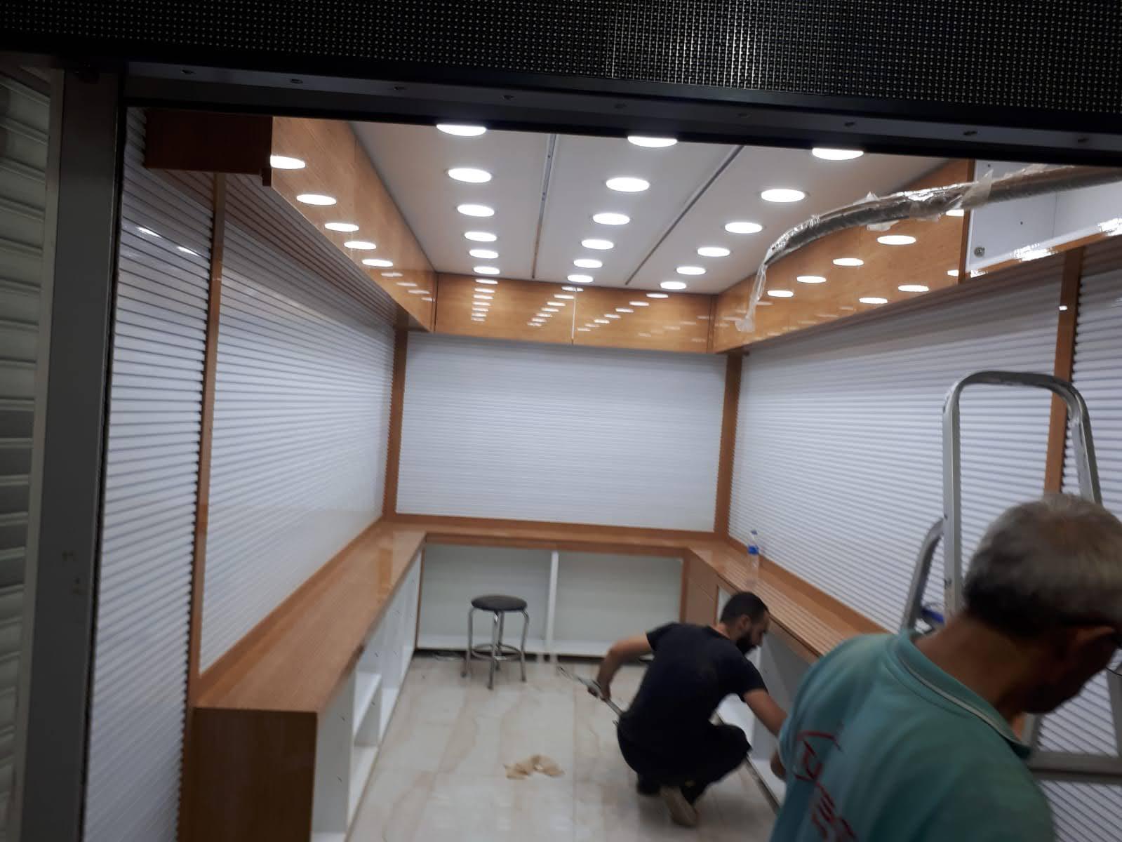 İç mekânda Alüminyum Lambri duvar uygulaması